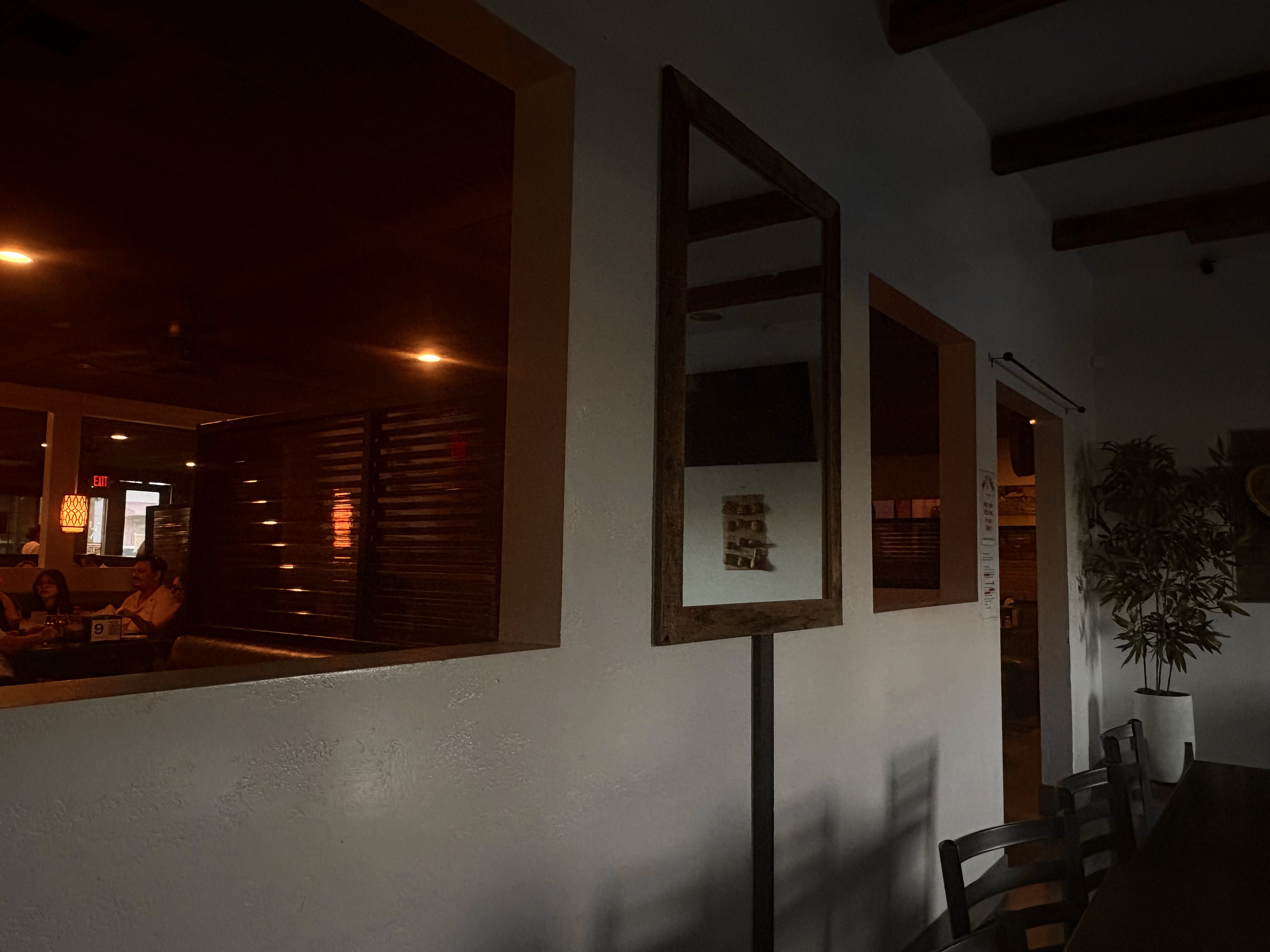Davorn's Place dining room